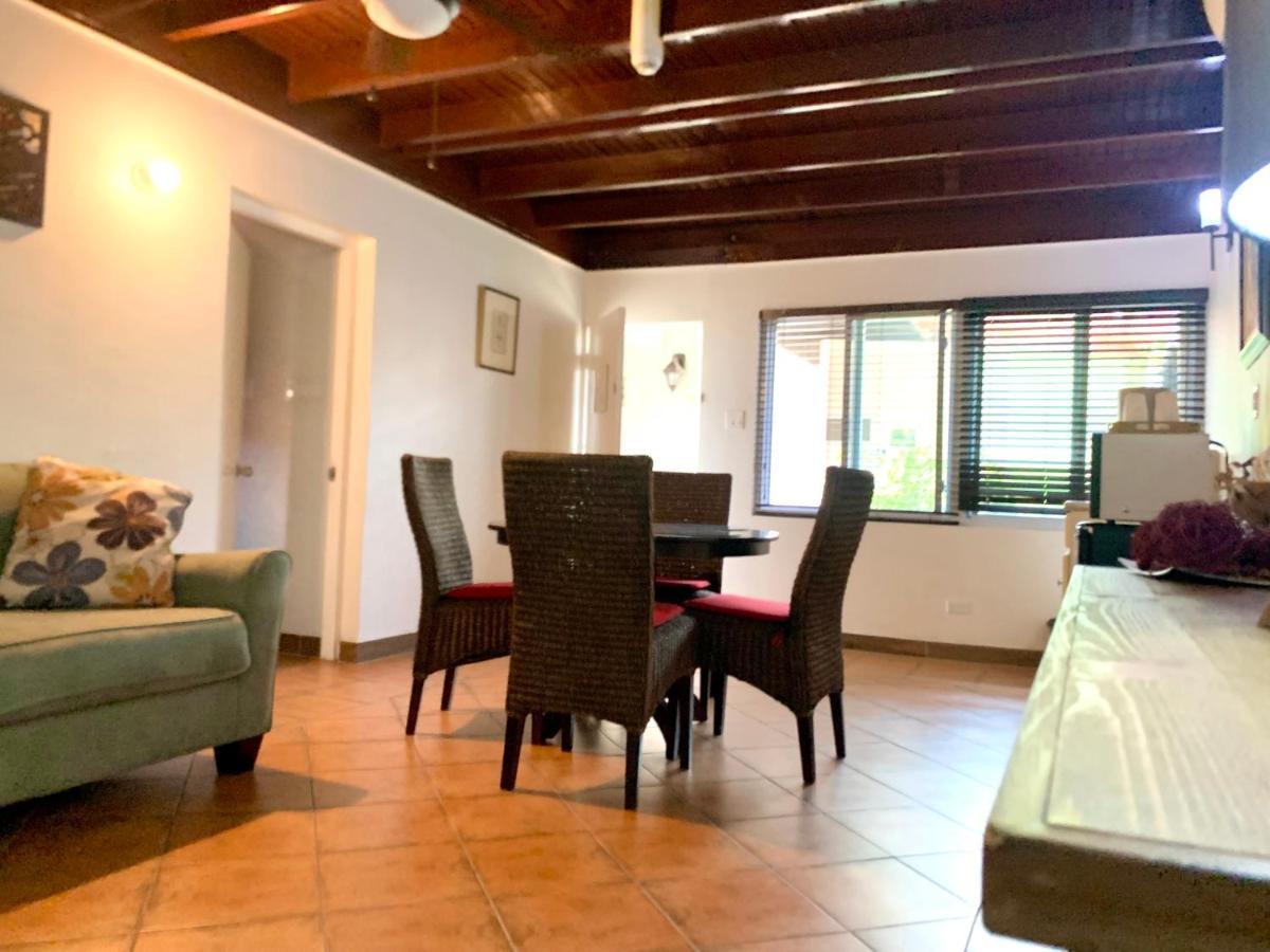 מונטגו ביי Altamont West Hotel מראה חיצוני תמונה