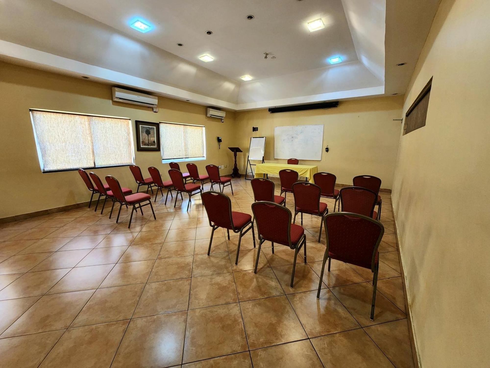 מונטגו ביי Altamont West Hotel מראה חיצוני תמונה